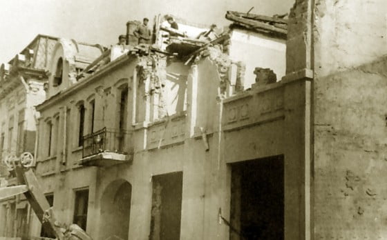 Cladire demolata pe locul unde este CEC