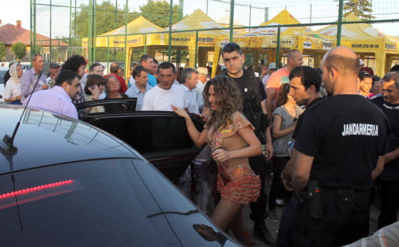 Anna Lesko la Singureni SITE