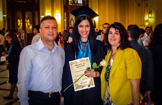 Mihaela Popescu absolvent SNSPA SITE