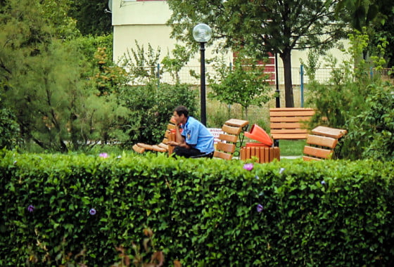 Politist local la datorie in parc Giurgiu by Giurgiuveanul