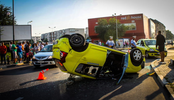 accident 2 by GIURGIUVEANUL