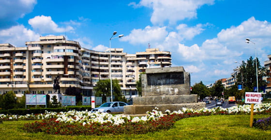 sensul giratoriu de la Spitalul Judetean Giurgiu by Giurgiuveanul