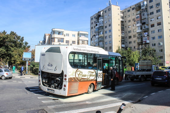 Autobuz arde
