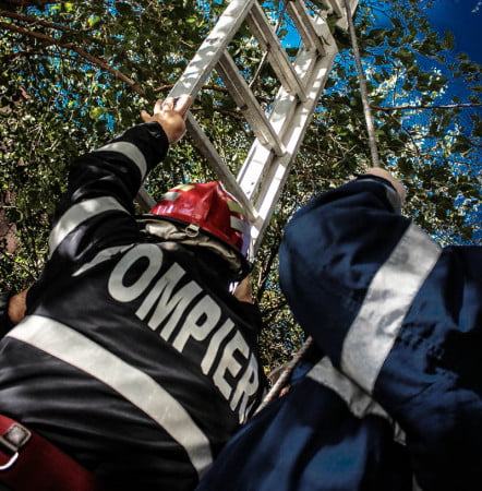 Pompieri interventie