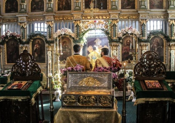 Moastele sf ioan rusul la Clejani by Giurgiuveanul