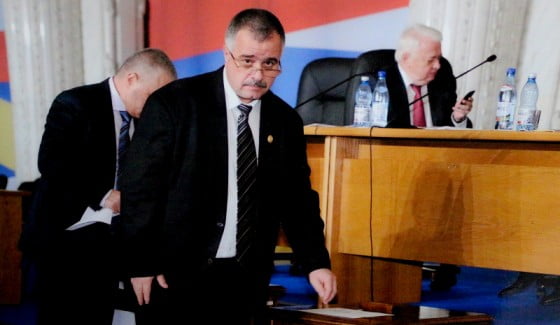 Florian Nicolae la vot in parlament