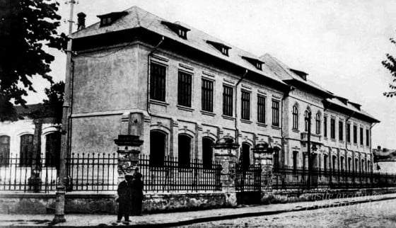 20130429-Liceul Ion Maiorescu Giurgiu old foto