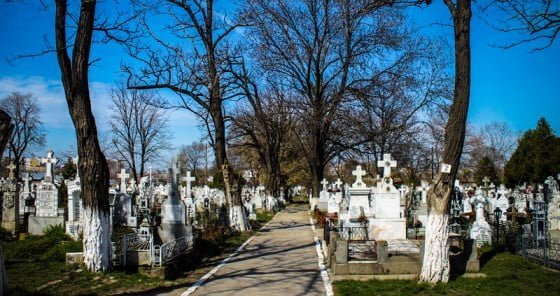 Cimitirul-Smarda-by-Giurgiuveanul