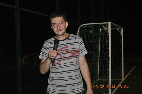 comentatorul meciului