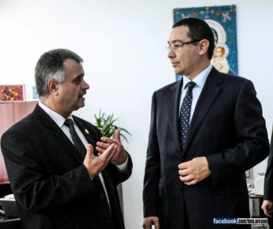 1277996_167667263433314_2041211051_o (1)