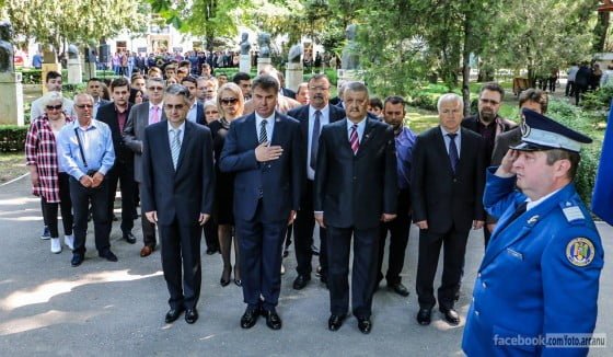 11206628_361418654058173_6001529225008146010_o