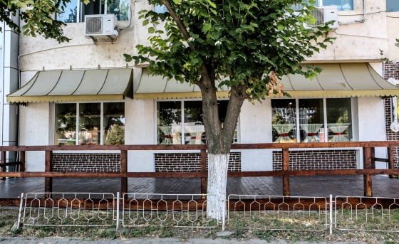 885586_384233851776653_6666487080875040666_o