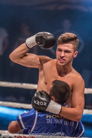 12065747_1062338350451158_156420215795784706_n