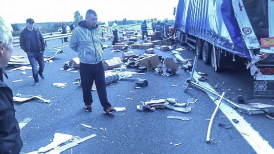 12063899_1037831316251691_1689741126_n