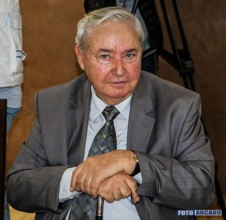 12108306_410595409140497_3090363886776105219_n