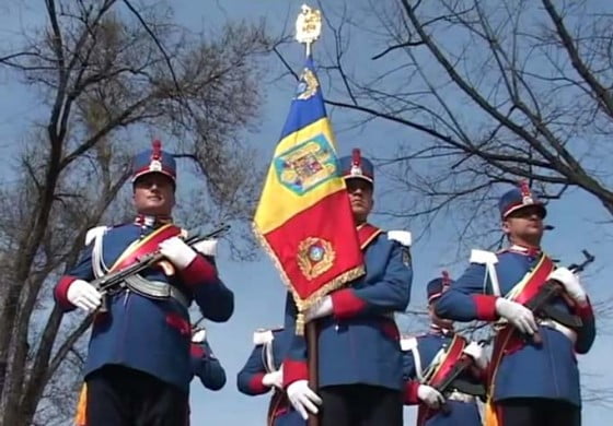 acordare-drapel-de-lipta