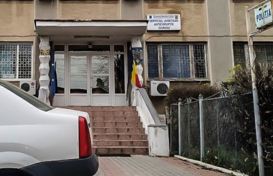 12336275_1000112153395477_1945943984_n