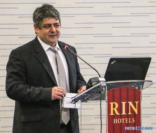 8160_1132146120138235_6000581402805831649_n