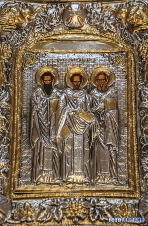 sfintii trei ierarhi