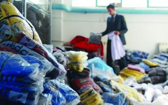 Costume sport confiscate