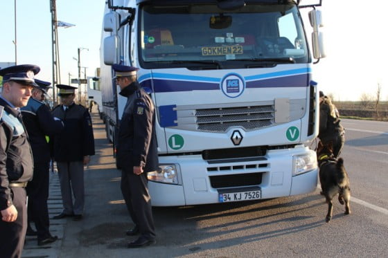 IPJ Giurgiu Foto actiune  transport public de marfa si persoane DN 5