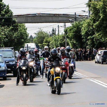 13245334_1211179568901556_1774631720233705094_n