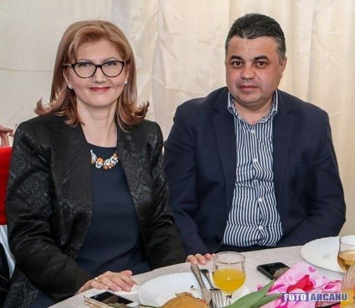 13940960_1084836341586372_1408666953_n