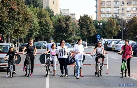 14324180_1300576143295231_4919634670014925693_o