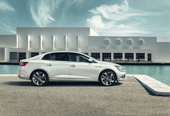 2016-renault-megane-sedan-14
