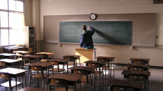 s560x316_Sala_clasa_goala