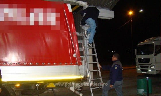 1476428538439-51036-s4