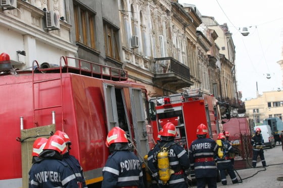 1291982222masinapompieriexercitiu-cutremur_at-16