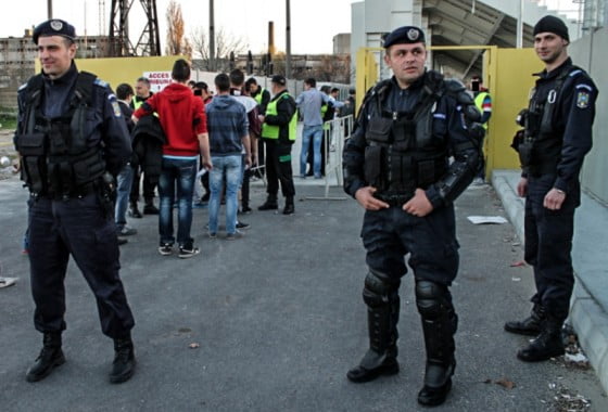 jandarmii-pe-stadion