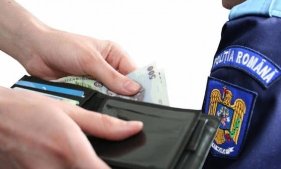 constanta-15-politisti-trimisi-in-judecata-dupa-ce-au-luat-mita-de-la-hotii-din-vagoane-143597