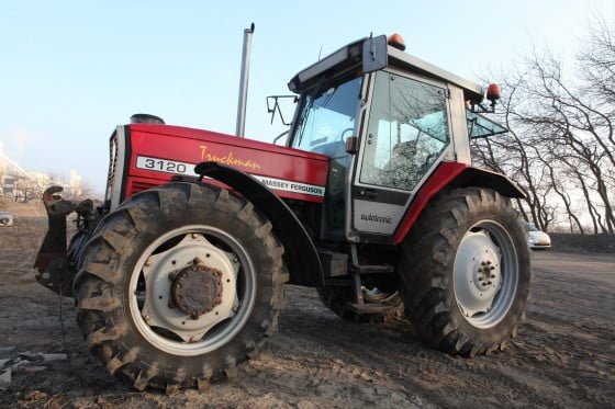 Massey_Ferguson_3120