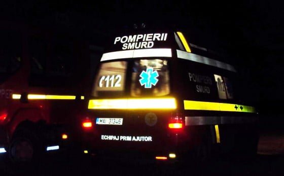 masina-pompieri-SMURD-noaptea