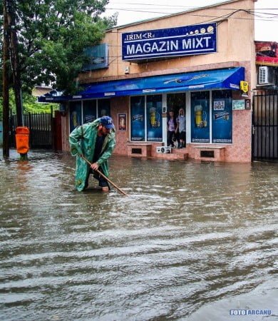 19601541_662715583928477_6877467171009149242_n