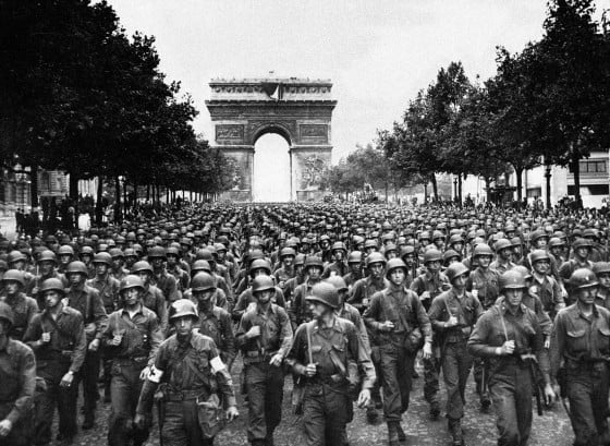 americani in Paris aug 1944