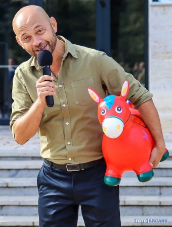 22007498_700662500133785_7824896134033584560_n