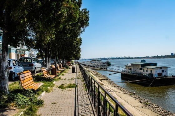 Seminte-pe-faleza-by-Giurgiuveanul