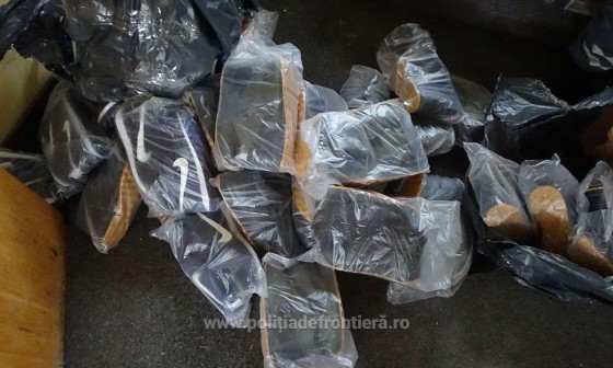 1510824057366-1665-S4