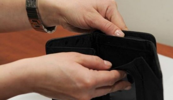 portofel-gol-bani-570x330