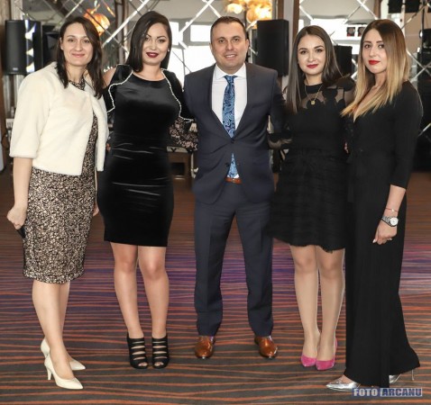 29497586_784112821788752_3719101220573413376_n