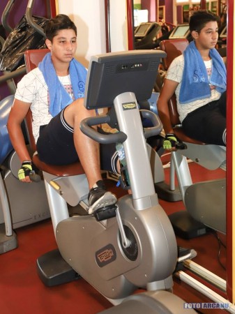 35329373_829925263874174_5303989954328657920_n