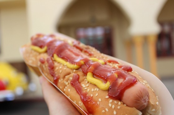 1532695989148-hot-dog-657039-960-720-S4