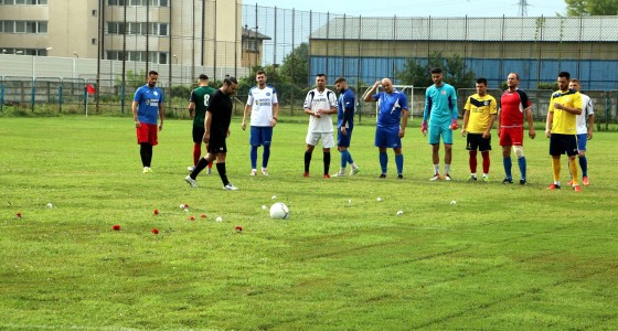 37937611_1873780422645026_8646697579863605248_n