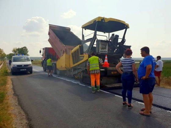 40269071_1835965186487449_3059265802910826496_n