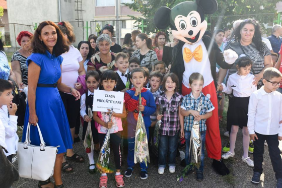 41469699_533793210359377_5892939187333627904_n