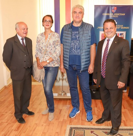 42674996_351341402277847_4424020519100088320_n