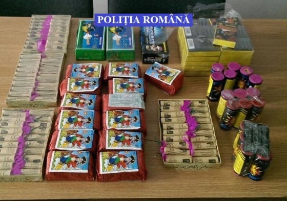foto-articole-pirotehnice-confiscate